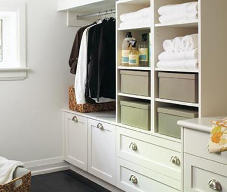 Bathroom Storage Shelves on View Canadian House   Home   S Photo Gallery Of Storage And Cabinets