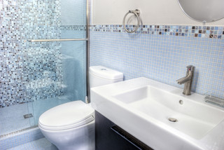 Green and Clean: Sleek Water-Wise Bathroom Fixtures