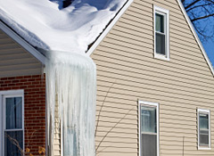 Up on the roof: Those darn ice dams