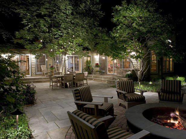 How to Illuminate Your Yard With Landscape Lighting